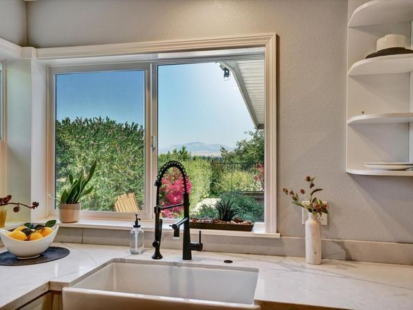 588 E Angela St, Pleasanton CA 94566