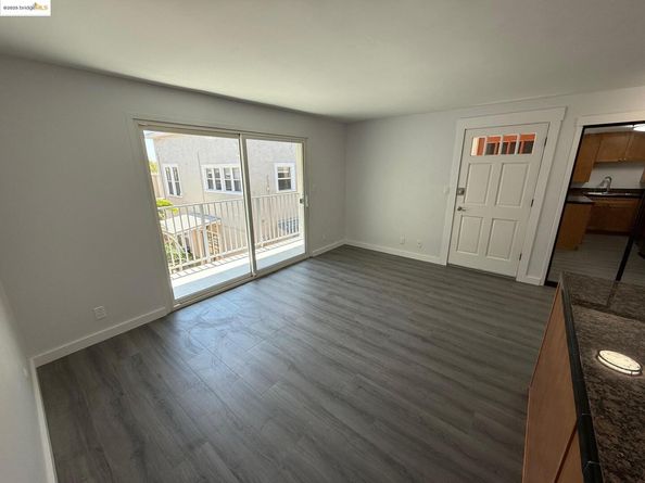 4057 Brant St 8, San Diego CA 92103