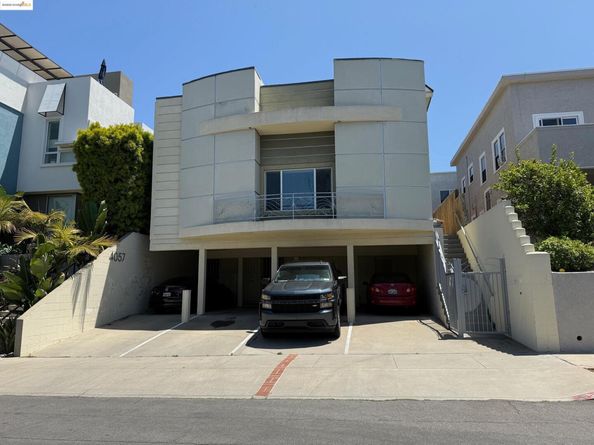 4057 Brant St 8, San Diego CA 92103