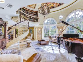 4146 Canyon Rd, Lafayette CA 94549