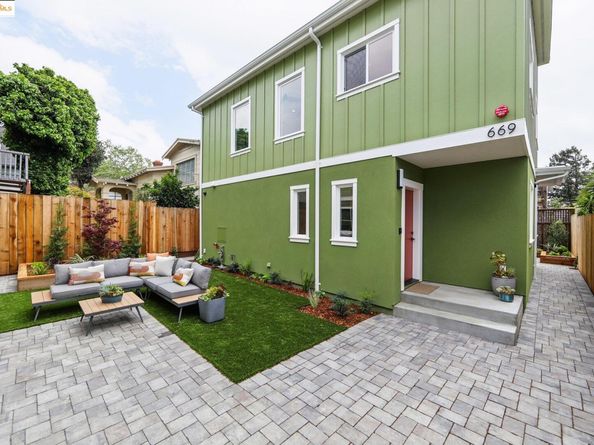 669 Alcatraz Ave, Oakland CA 94609