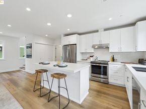 669 Alcatraz Ave, Oakland CA 94609