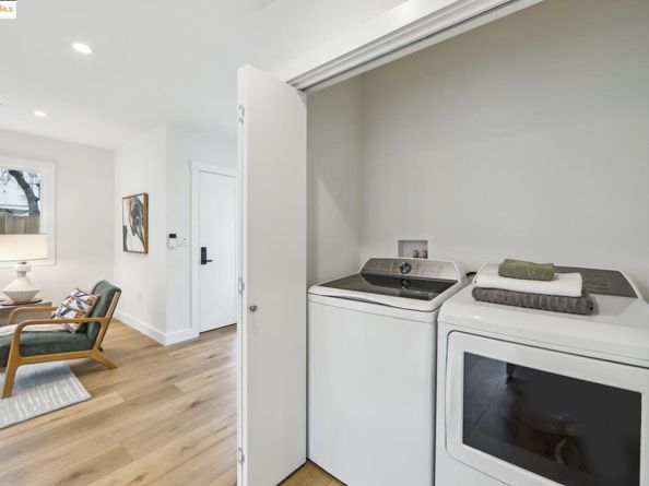 669 Alcatraz Ave, Oakland CA 94609