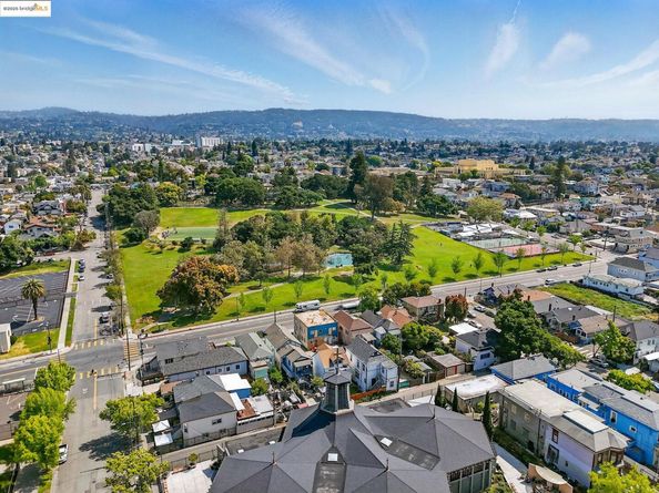 1515 14Th Ave 201, Oakland CA 94606
