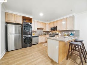 1515 14Th Ave 201, Oakland CA 94606