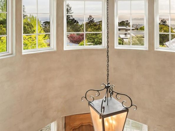 32 Vicente Rd, Berkeley CA 94705