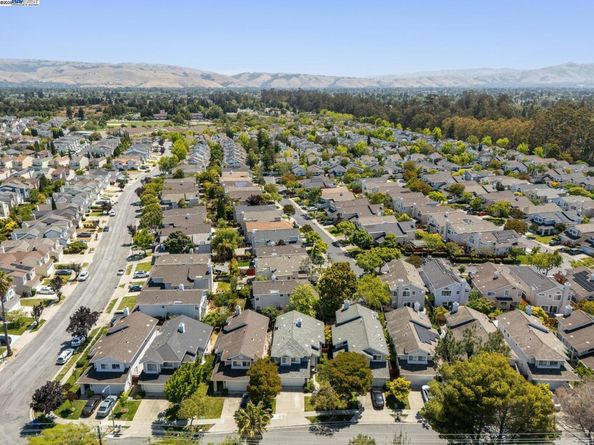 34294 Dunhill Dr, Fremont CA 94555
