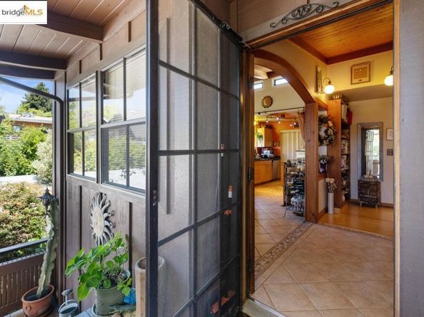 2915 Benvenue Ave APT C, Berkeley CA 94705