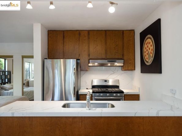 2915 Benvenue Ave APT C, Berkeley CA 94705