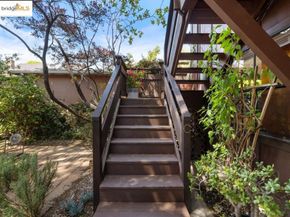 2915 Benvenue Ave APT C, Berkeley CA 94705