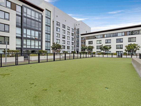 260 King Street 909, San Francisco CA 94107