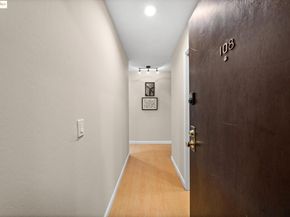 127 Bayo Vista 108, Oakland CA 94611