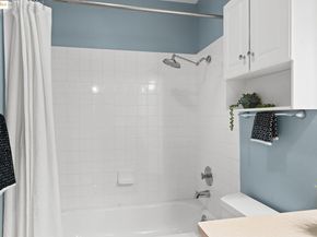 127 Bayo Vista 108, Oakland CA 94611