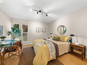 127 Bayo Vista 108, Oakland CA 94611