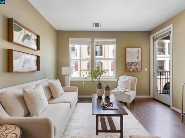 3290 Maguire Way 322, Dublin CA 94568