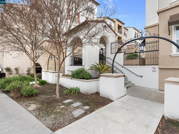 3290 Maguire Way 322, Dublin CA 94568