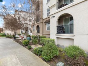 3290 Maguire Way 322, Dublin CA 94568