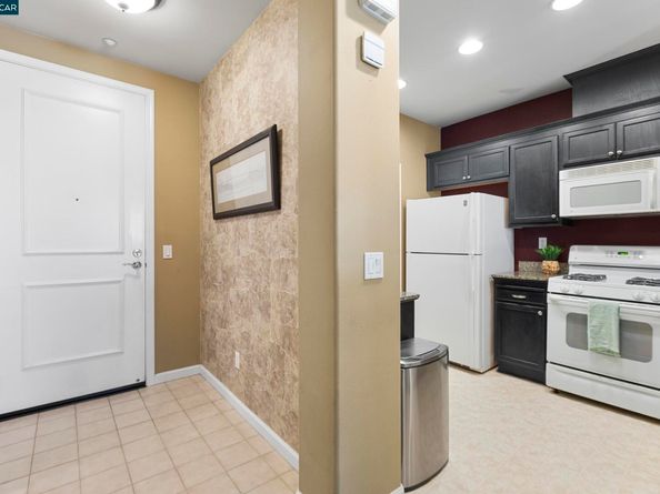 3290 Maguire Way 322, Dublin CA 94568
