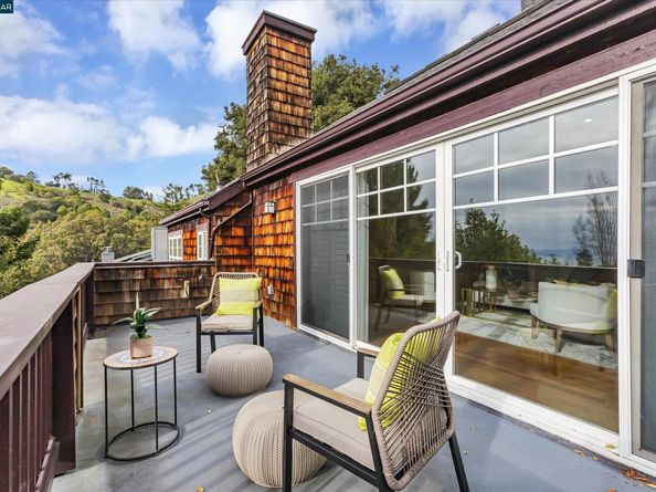 1215 Alvarado Rd, Berkeley CA 94705