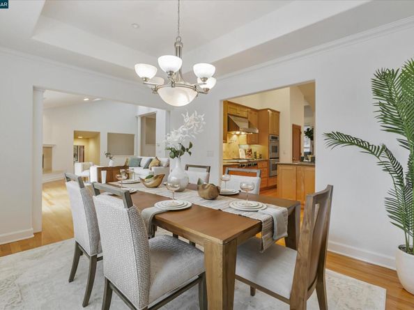 1215 Alvarado Rd, Berkeley CA 94705