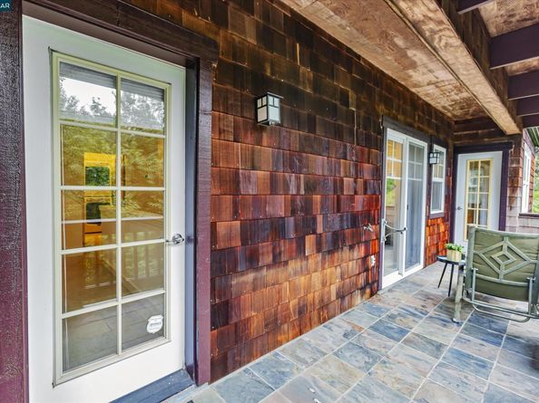 1215 Alvarado Rd, Berkeley CA 94705