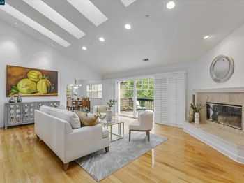 1215 Alvarado Rd