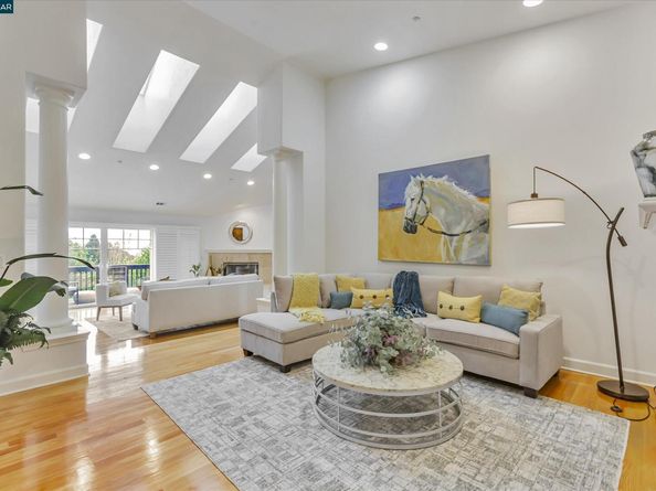 1215 Alvarado Rd, Berkeley CA 94705