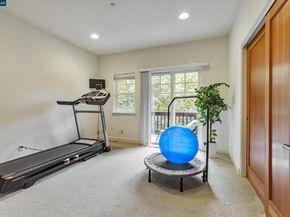 1215 Alvarado Rd, Berkeley CA 94705
