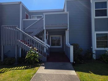 44 Oak Avenue