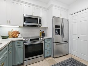 111 Saint Matthews Ave 304, San Mateo CA 94401