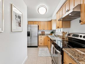 77 Fairmount Ave 203, Oakland CA 94611