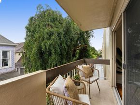 77 Fairmount Ave 203, Oakland CA 94611