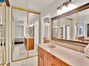 6450 Viewpoint Ct, Martinez CA 94553