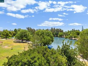 1790 Ellis St 28, Concord CA 94520