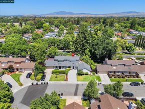 2407 Bay Meadows Cir, Pleasanton CA 94566