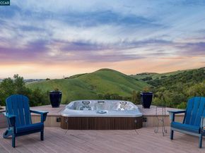 1933 Joseph Dr, Moraga CA 94556