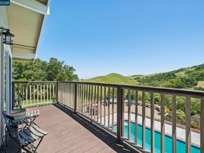 1933 Joseph Dr, Moraga CA 94556