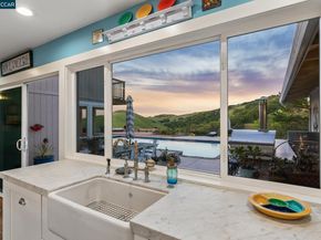 1933 Joseph Dr, Moraga CA 94556