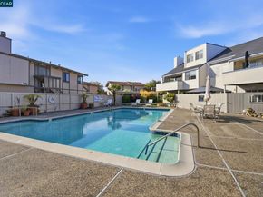 450 Cola Ballena G, Alameda CA 94501