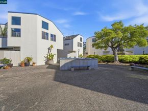 450 Cola Ballena G, Alameda CA 94501