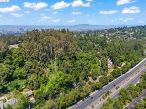 2647 Monterey Blvd, Oakland CA 94602
