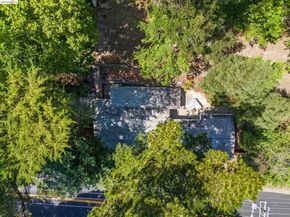 2647 Monterey Blvd, Oakland CA 94602