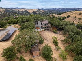 2 Leeward Glen, Lafayette CA 94549