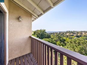 27468 Hayward Blvd, Hayward CA 94542