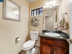 27468 Hayward Blvd, Hayward CA 94542