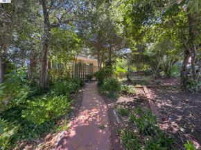 205 Muir Rd, Martinez CA 94553