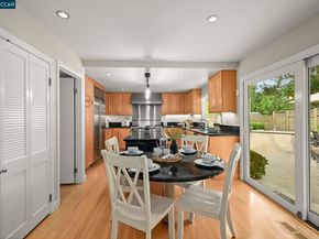 216 Royal Saint Ct, Danville CA 94526