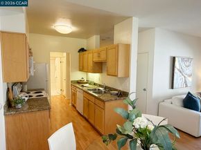 99 Marina Lakes Dr, Richmond CA 94804