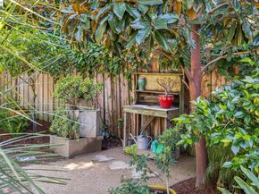 1222 Versailles Ave, Alameda CA 94501