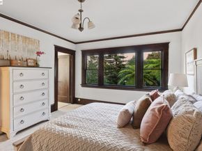 1222 Versailles Ave, Alameda CA 94501